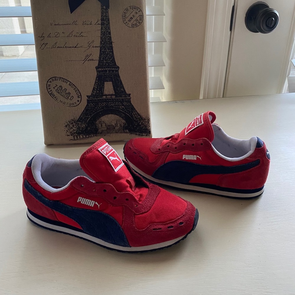 Puma Sneakers Red Size 2